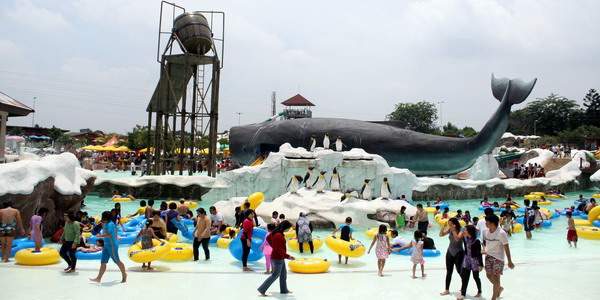 kolam Renang Snowbay