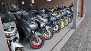 Jual beli sepeda motor di facebook.